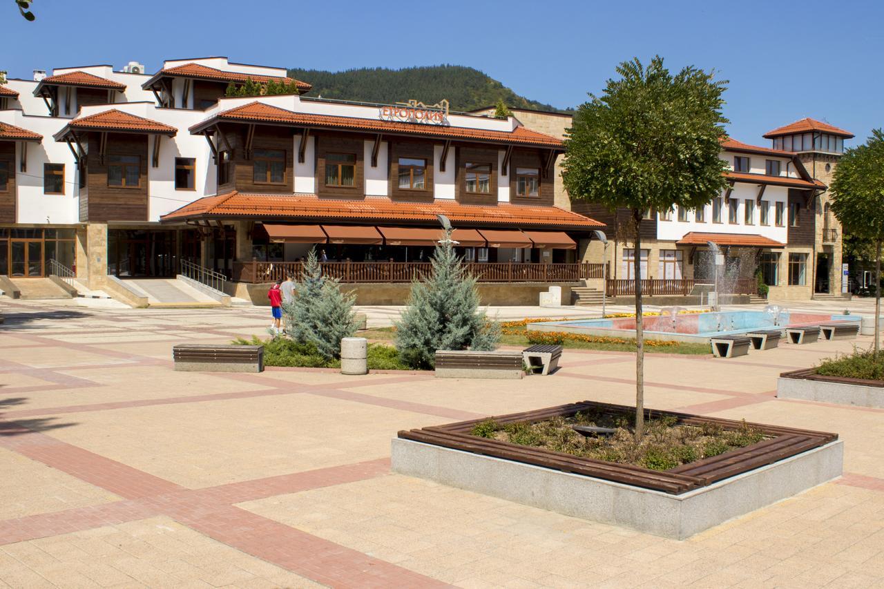 Hotel Etropolia Etropole Exterior photo