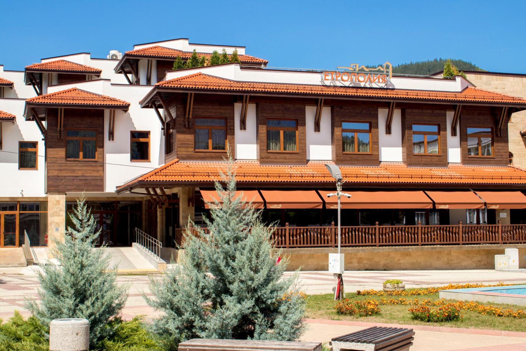 Hotel Etropolia Etropole Exterior photo